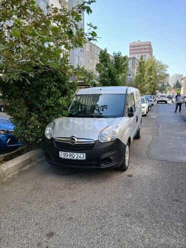 Fiat Doblo 2015, 176,000 km - 1.3 l - Bakı