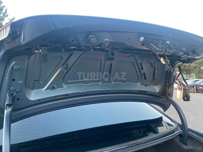 BMW 528 2013, 242,000 km - 2.0 l - Bakı