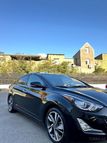 Hyundai Elantra 2015, 120,701 km - 1.8 l - Bakı