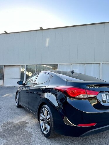 Hyundai Elantra 2015, 120,701 km - 1.8 l - Bakı
