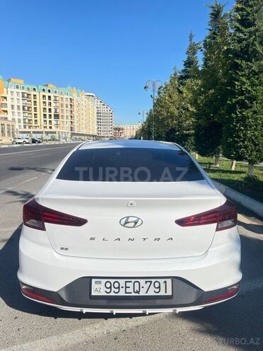 Hyundai Elantra 2019, 109,435 km - 2.0 l - Sumqayıt