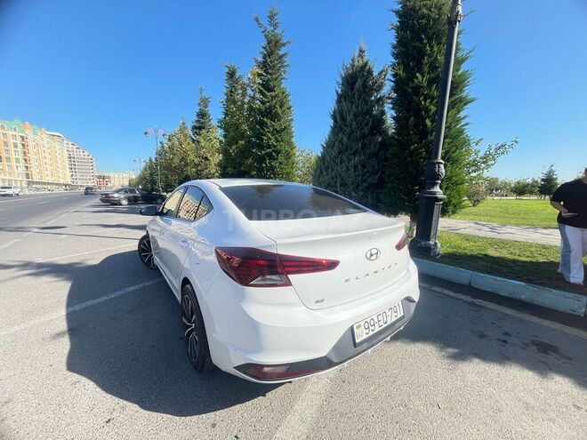 Hyundai Elantra 2019, 109,435 km - 2.0 l - Sumqayıt