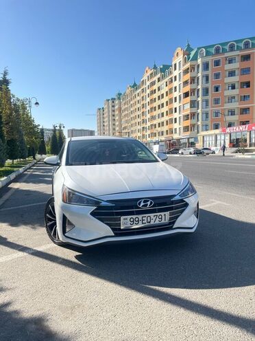 Hyundai Elantra 2019, 109,435 km - 2.0 l - Sumqayıt