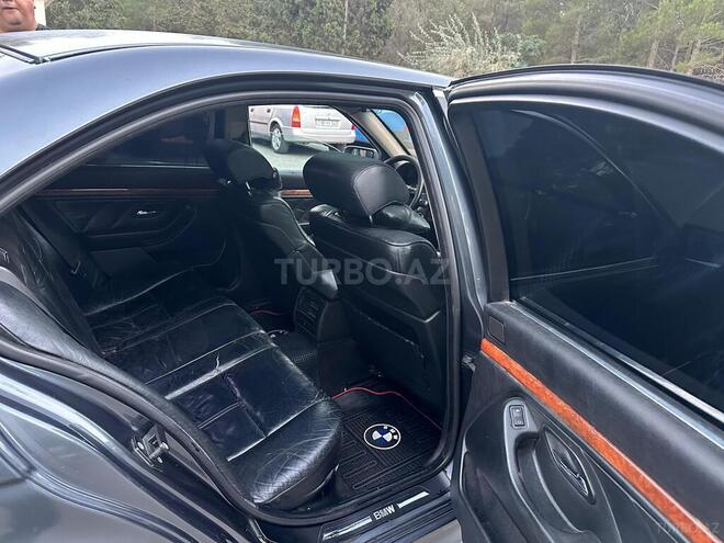 BMW 528 1996, 344,000 km - 2.8 l - Sumqayıt
