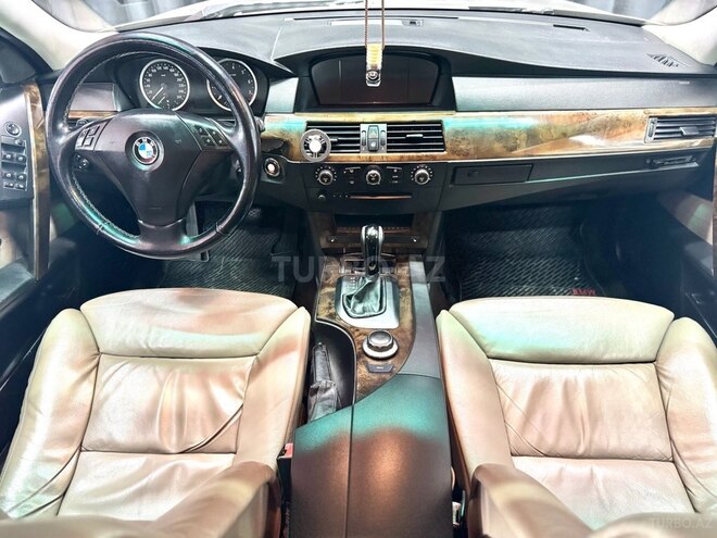 BMW 525-19
