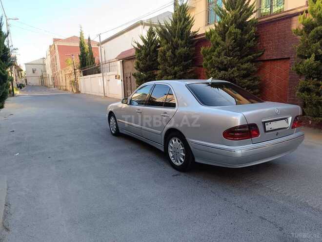 Mercedes E 220 2000, 444,465 km - 2.2 l - Bakı