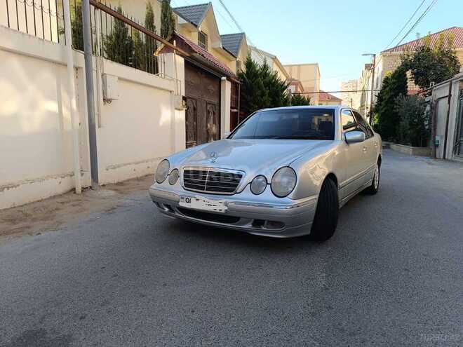 Mercedes E 220 2000, 444,465 km - 2.2 l - Bakı