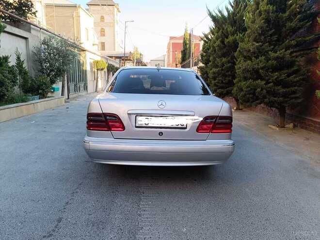 Mercedes E 220 2000, 444,465 km - 2.2 l - Bakı