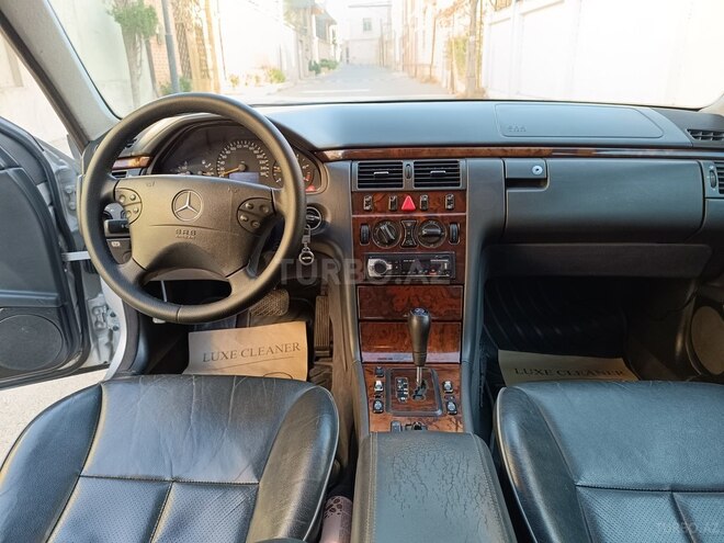 Mercedes E 220 2000, 444,465 km - 2.2 l - Bakı