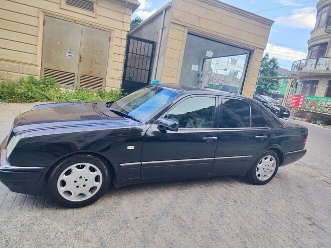 Mercedes E 240 1998, 445,000 km - 2.4 l - Xırdalan