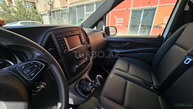 Mercedes  2015, 402,000 km - 2.1 l - Bakı