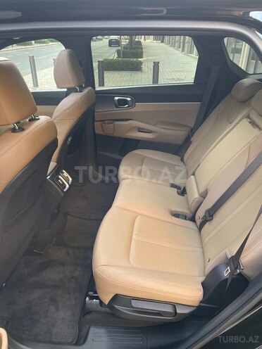 Kia Sorento-13