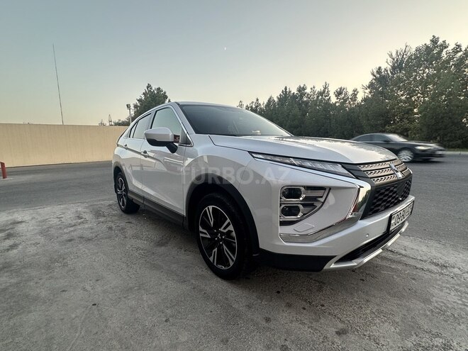 Mitsubishi Eclipse Cross 2022, 60,000 km - 2.0 л - Bərdə