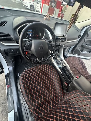 Mitsubishi Eclipse Cross 2022, 60,000 km - 2.0 л - Bərdə
