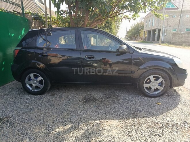 Kia Rio 2005, 400,000 km - 1.5 l - Biləsuvar