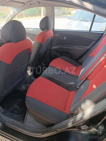 Kia Rio 2005, 400,000 km - 1.5 l - Biləsuvar