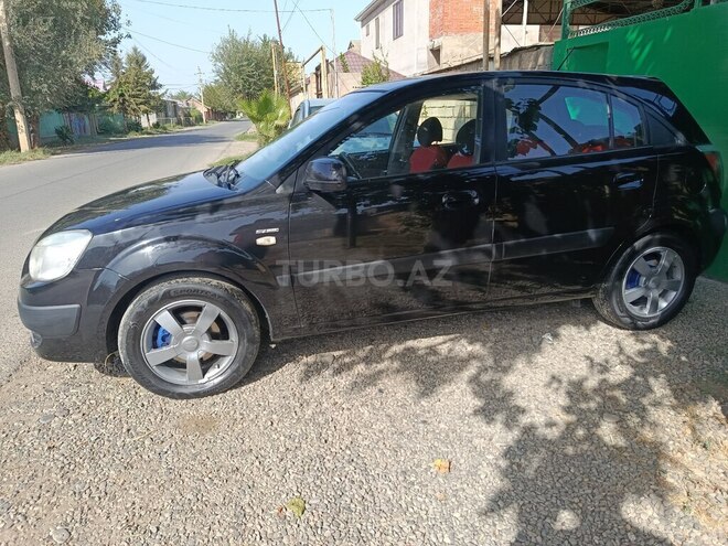 Kia Rio 2005, 400,000 km - 1.5 l - Biləsuvar
