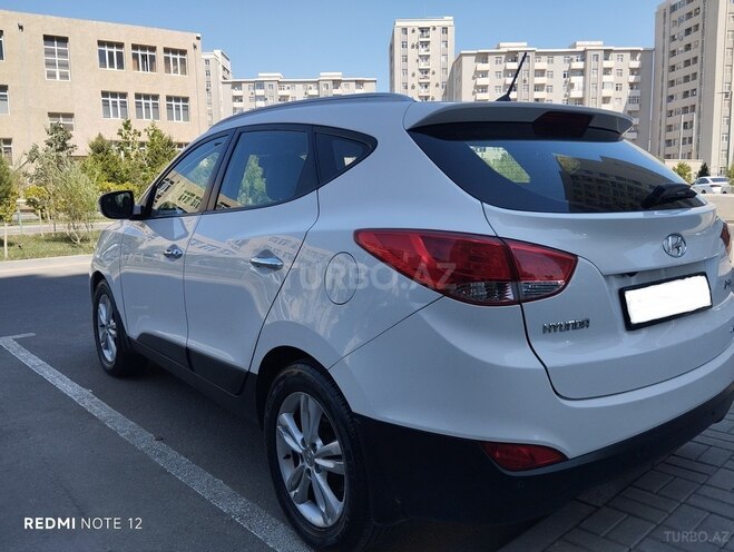 Hyundai ix35 2013, 239,000 km - 2.0 l - Bakı