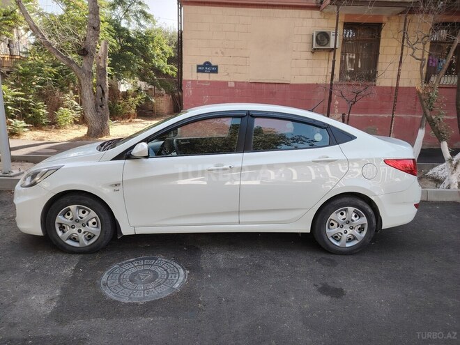 Hyundai Accent 2012, 129,067 km - 1.6 l - Bakı