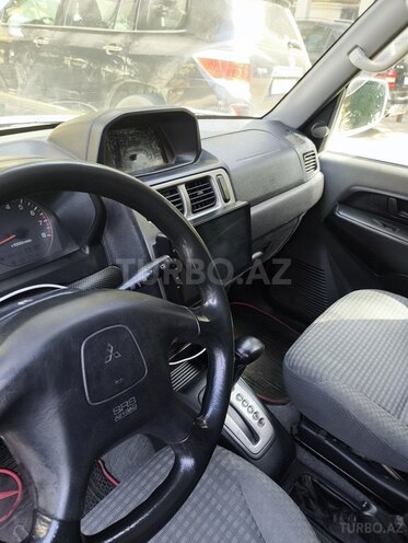 Mitsubishi Pajero io 1999, 310,000 km - 1.8 l - Bakı