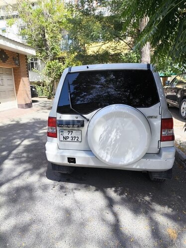 Mitsubishi Pajero io 1999, 310,000 km - 1.8 l - Bakı