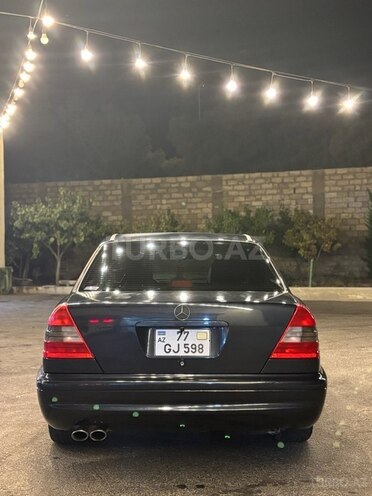 Mercedes C 200 1997, 302,000 km - 2.0 л - Bakı