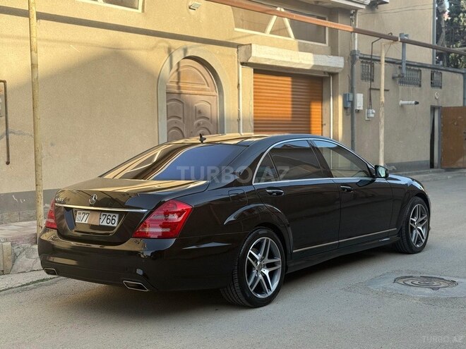 Mercedes S 550 2010, 215,000 km - 2.5 l - Bakı