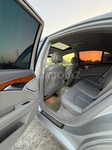 Mercedes E 240 2004, 245,000 km - 2.6 l - Bakı