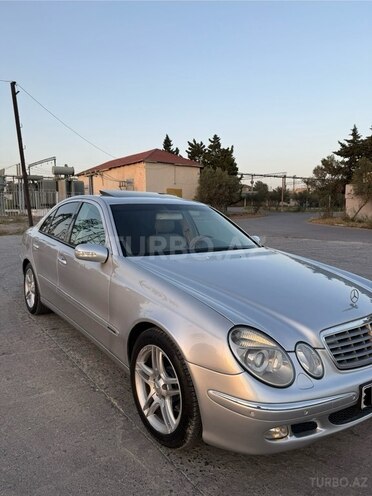 Mercedes E 240 2004, 245,000 km - 2.6 l - Bakı