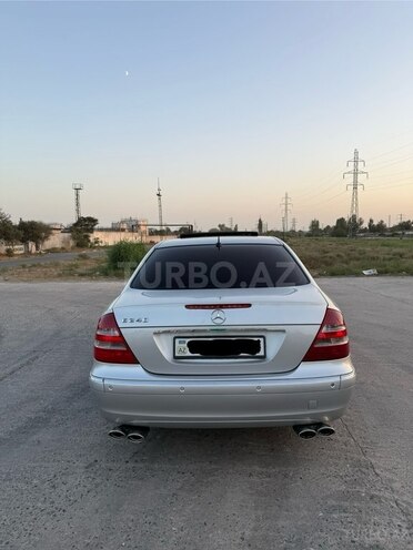 Mercedes E 240 2004, 245,000 km - 2.6 l - Bakı
