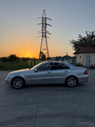 Mercedes E 240 2004, 245,000 km - 2.6 l - Bakı