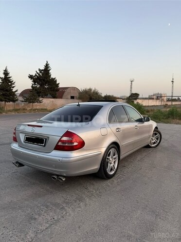 Mercedes E 240 2004, 245,000 km - 2.6 l - Bakı