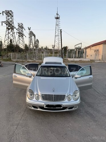 Mercedes E 240 2004, 245,000 km - 2.6 l - Bakı