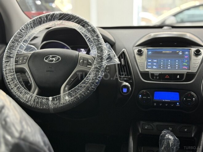 Hyundai ix35-13