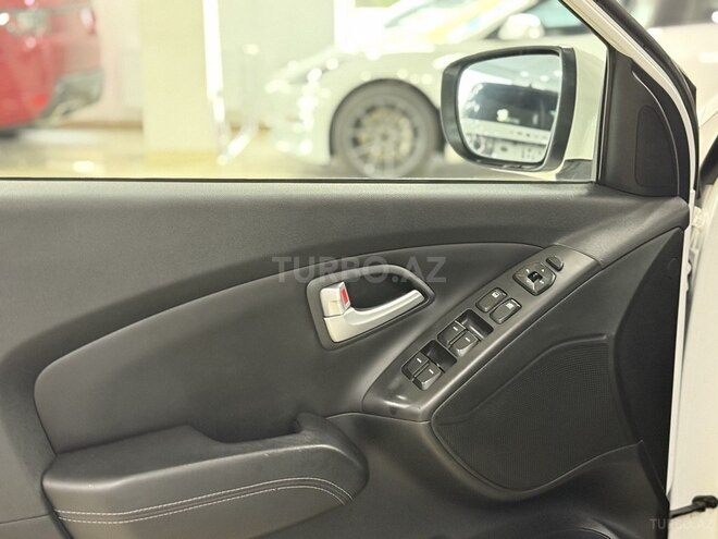 Hyundai ix35-10