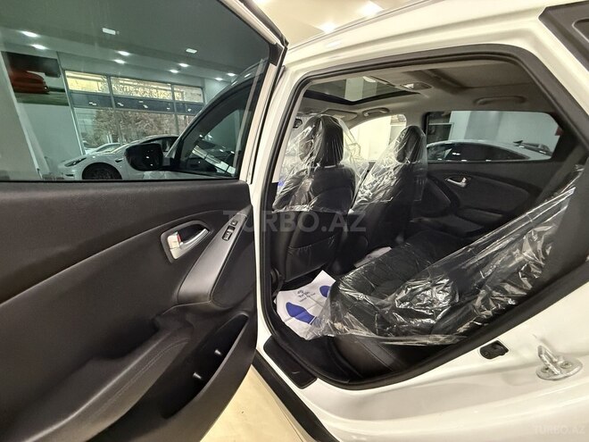 Hyundai ix35-15