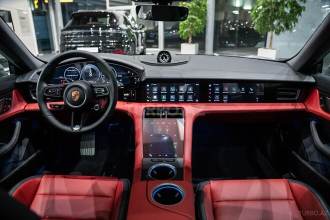 Porsche Taycan-8