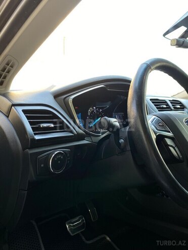 Ford Fusion (North America)-16