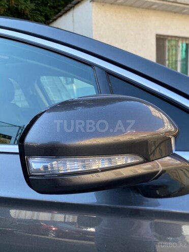Ford Fusion (North America)-18