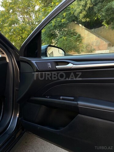Ford Fusion (North America)-19