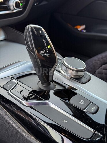 BMW 520 2017, 141,000 km - 2.0 l - Bakı