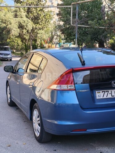 Honda Insight-5