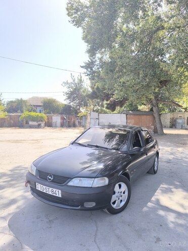 Opel Vectra 1996, 320,000 km - 2.0 l - Sumqayıt