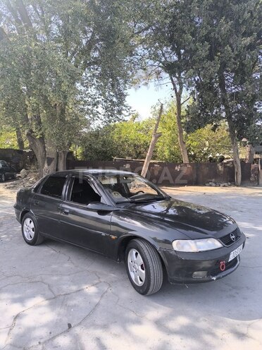 Opel Vectra 1996, 320,000 km - 2.0 l - Sumqayıt