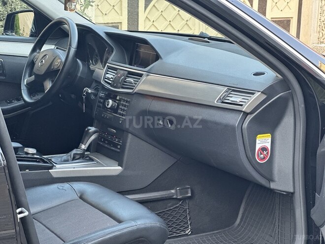 Mercedes E 220 2010, 210,000 km - 2.1 л - Gəncə