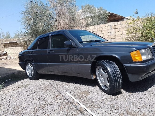 Mercedes 190 1991, 221,615 km - 2.0 л - Sumqayıt