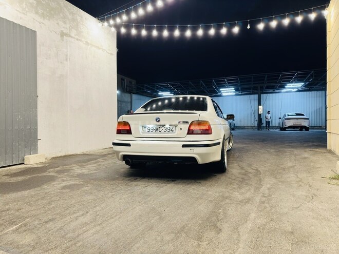 BMW 530 2002, 295,000 km - 2.0 l - Bakı
