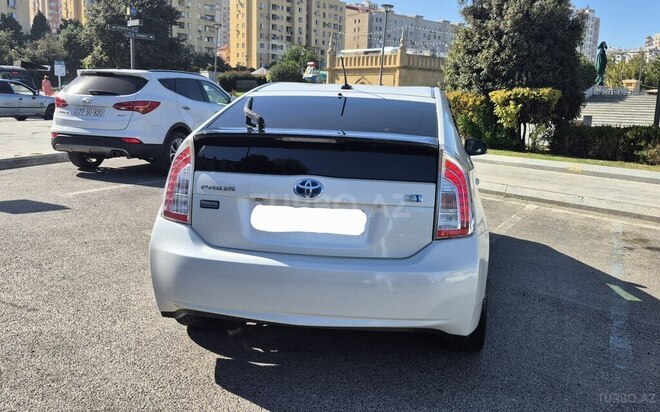 Toyota Prius 2014, 300,000 km - 1.8 l - Bakı
