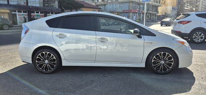 Toyota Prius 2014, 300,000 km - 1.8 l - Bakı