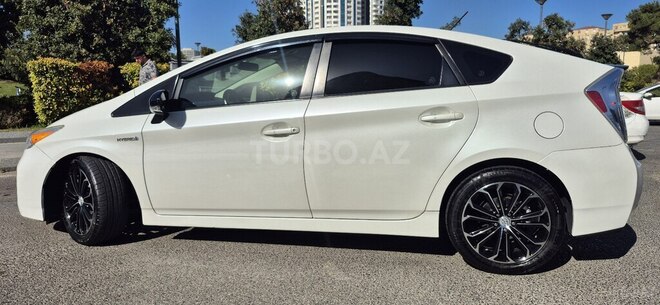 Toyota Prius 2014, 300,000 km - 1.8 l - Bakı